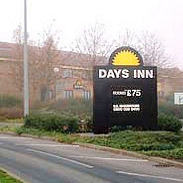 Days Inn Stansted Bishop'S Stortford Станстед Маунтфитчет Экстерьер фото