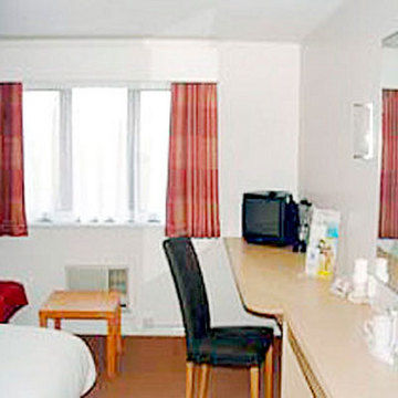 Days Inn Stansted Bishop'S Stortford Станстед Маунтфитчет Экстерьер фото